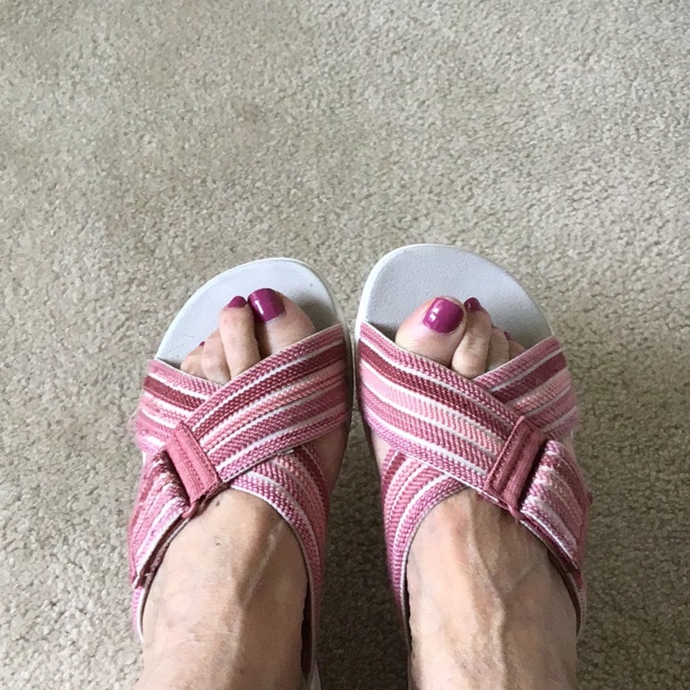Clarks Pink and White Criss-Cross Sandals